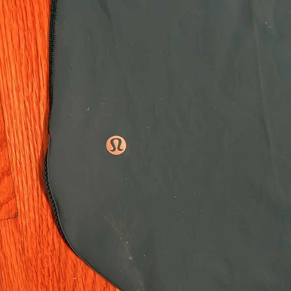 Sz 8 Lululemon tank - Picture 5 of 7